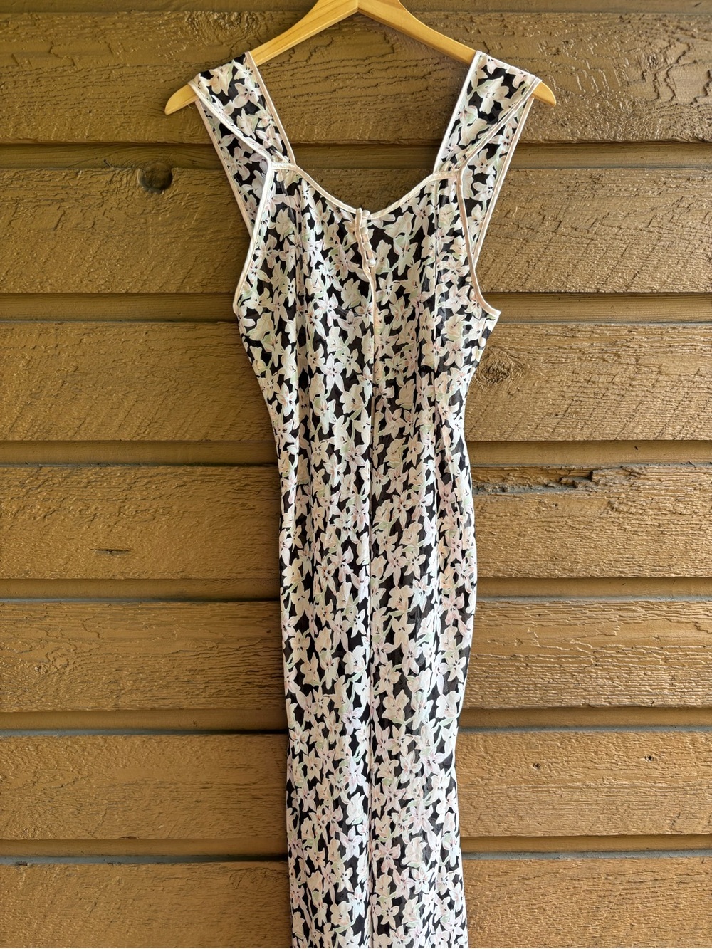 Prima Donna Floral Print Sleeveless Camisole in Black and Light Pink